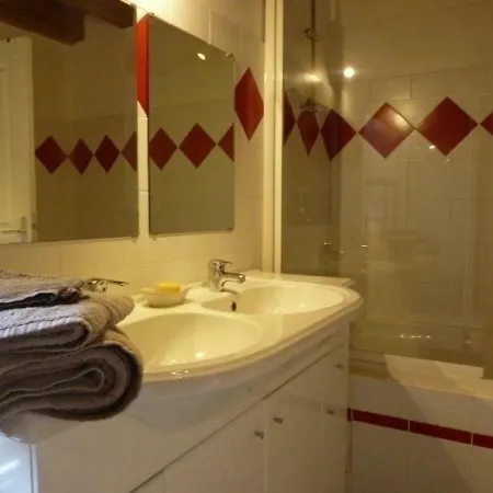 Rucher Du Montcalm Apartment *